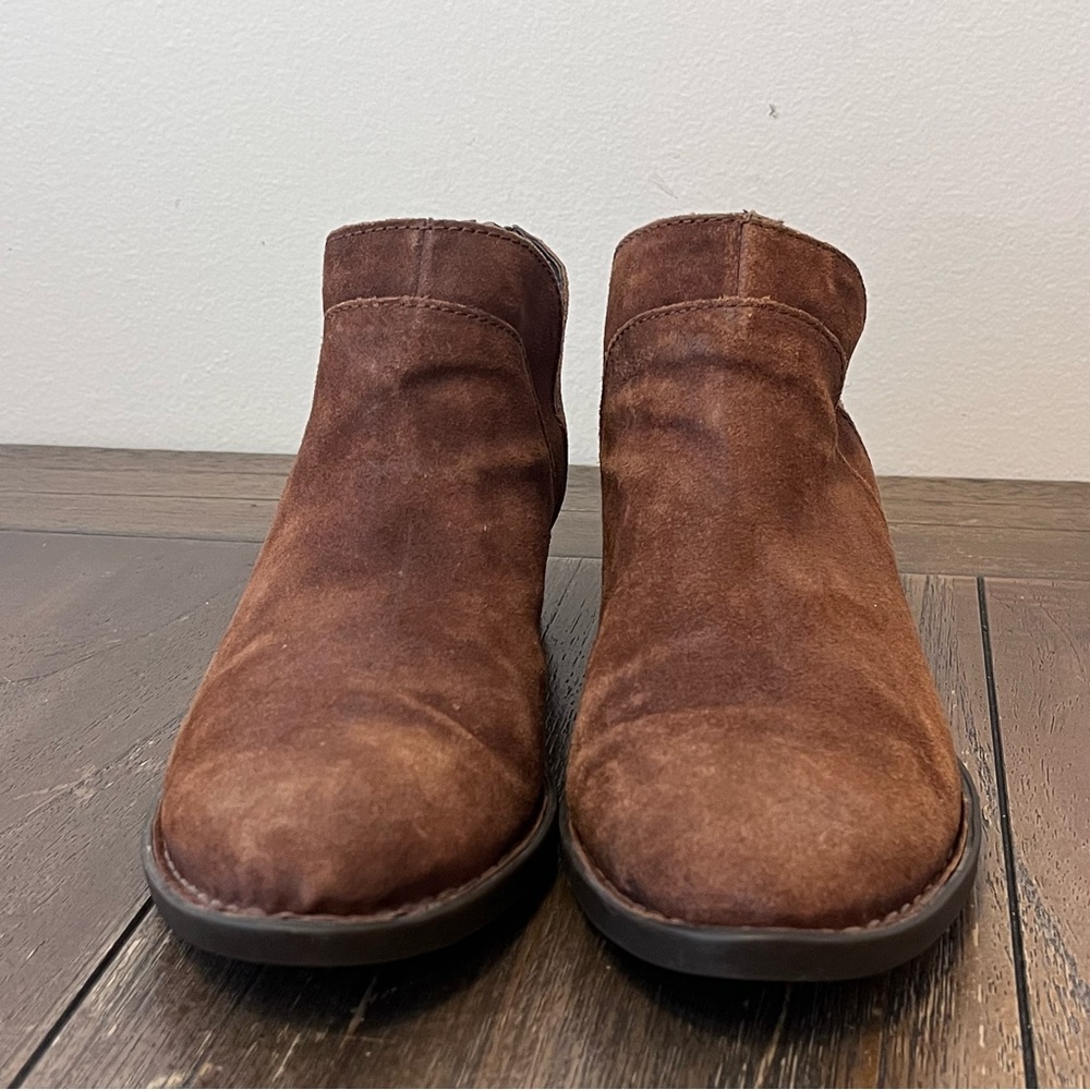 Born Brown Suede Ankle Boots Womens size 9 - Picture 2 of 9